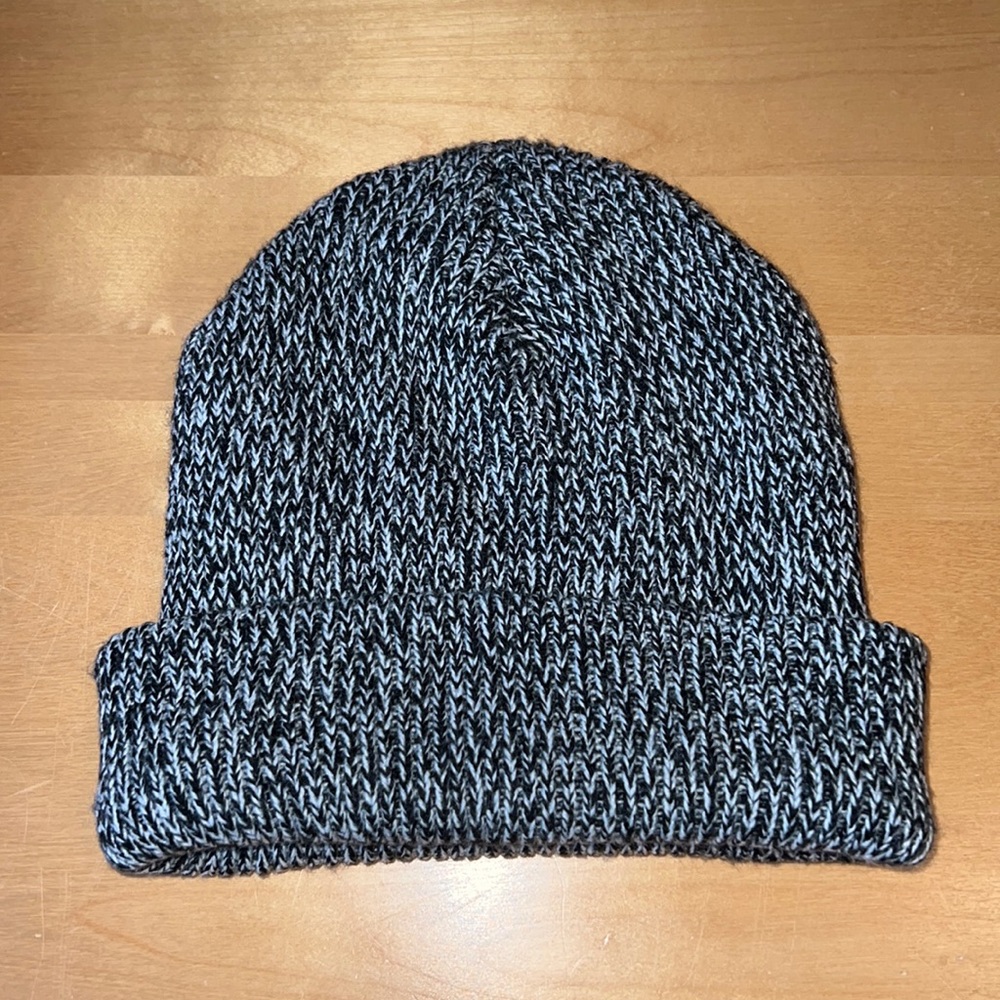 💥Aritzia Talula knit beanie